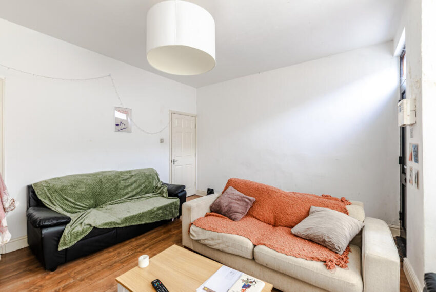 9 newport gardens - lounge 2