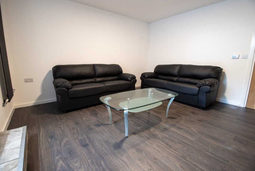 20 35 Cliff Road, Basment