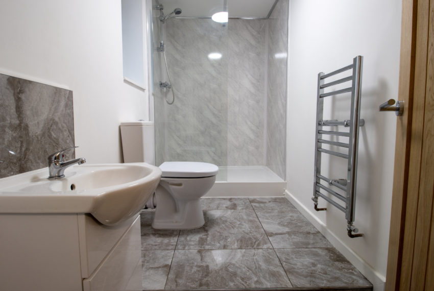 9 35 Cliff Road, Basment